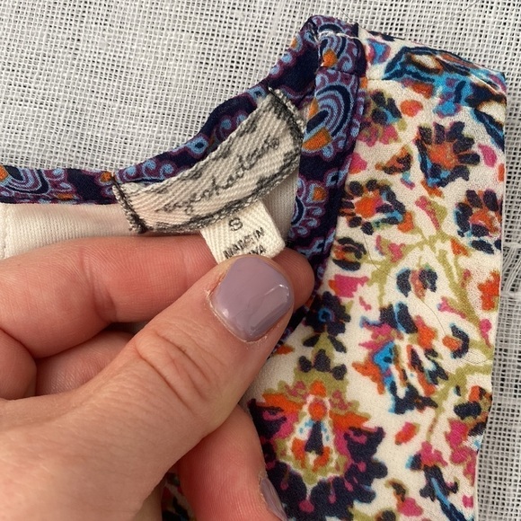 Eyeshadow Bohemian sleeveless tiered tunic. - Picture 6 of 14